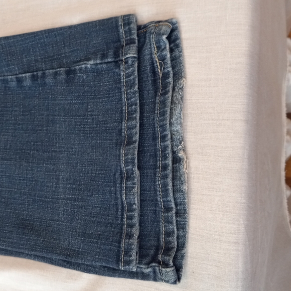 levi strauss & co - Picture 7 of 12